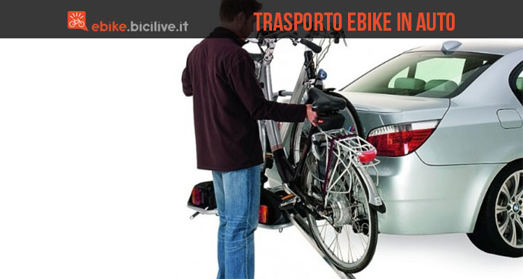 Una guida per il trasporto delle bici elettriche in auto