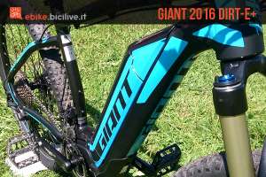 Foto promozionale per la mountain bike elettrica Giant Dirt-E+ del 2016