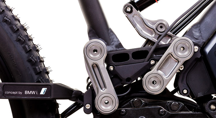Una foto della sospensione posteriore BMW della bicicletta elettrica Heisenberg XF1