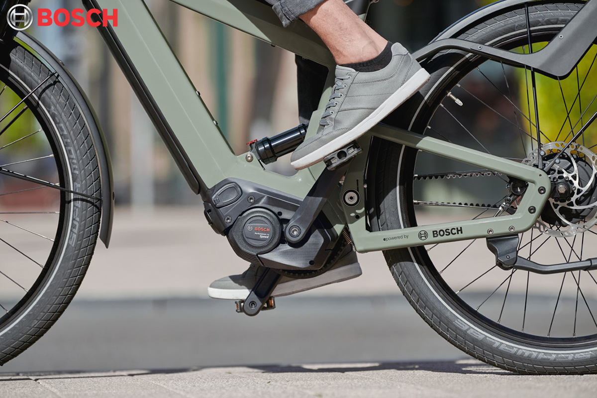Il motore Bosch Performance Line Speed fornisce la potenza necessaria ad un ciclista mentre pedala