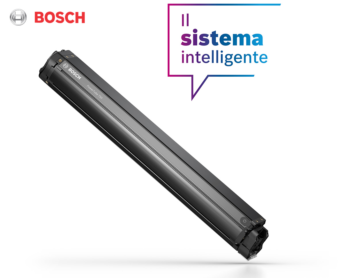 Dettaglio della batteria Bosch PowerTube 750 con capacità di 750 Wh