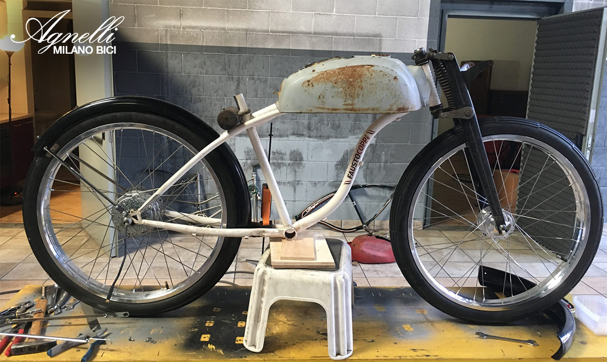 Uno dei telai restaurati dall'officina Agnelli Milano bici