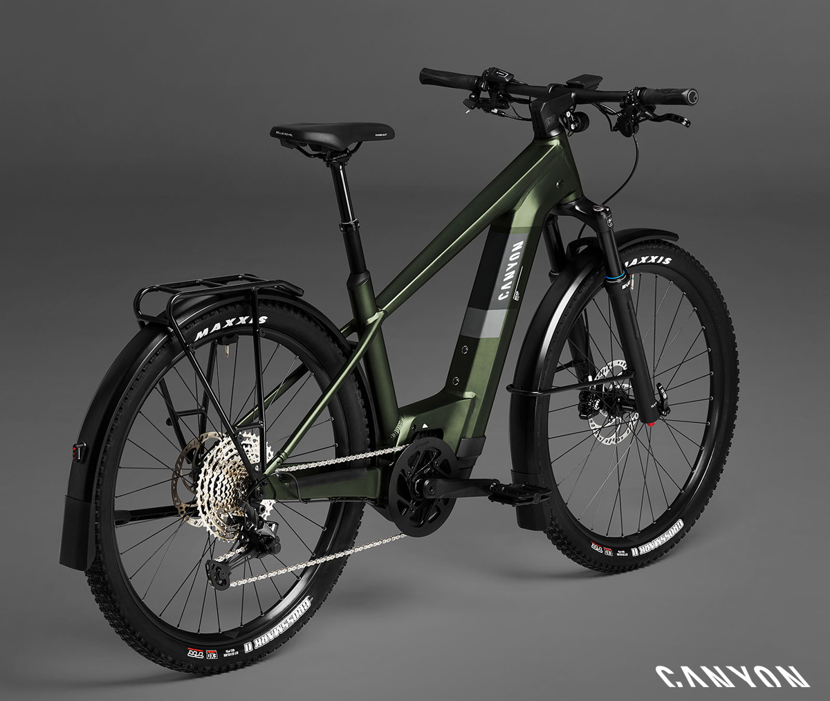 Una bicicletta a pedalata assistita Canyon Pathlite:ON SUV 7 2022 versione step-over