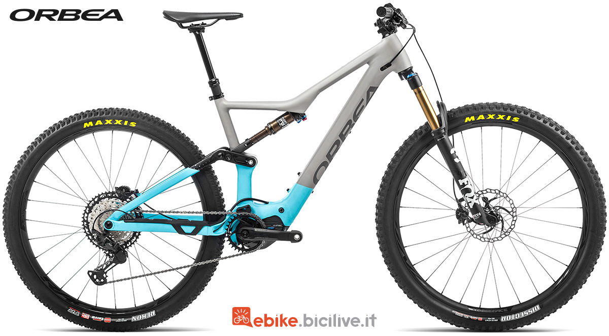 La nuova mountainbike full Orbea Rise H10 2022