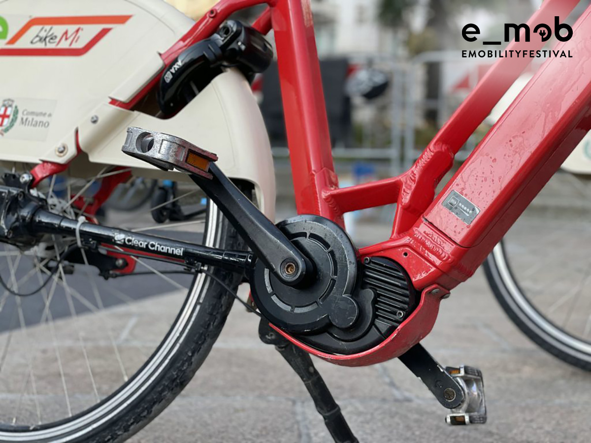 Dettaglio di una bici elettrica sharing ATM di Milano