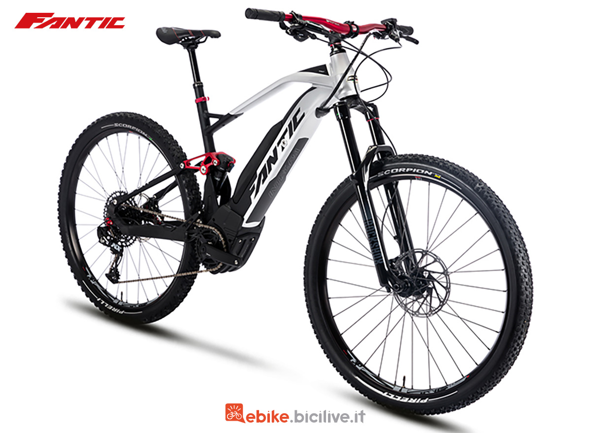 La nuova mountainbike elttrica full Fantic Integra XTF 1.5 Sport 2022