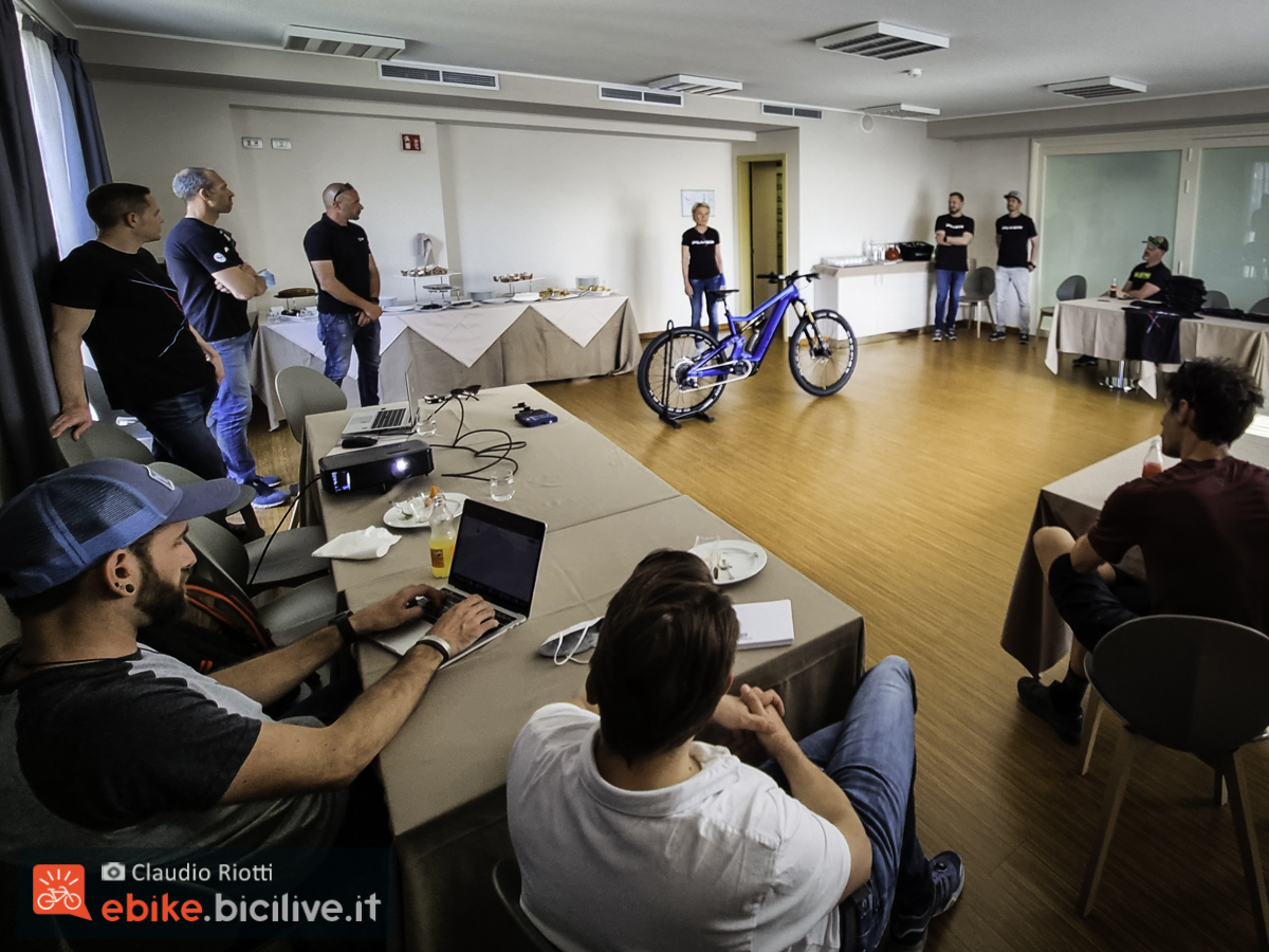 Foto della presentazione della mountain bike elettrica Flyer Uproc X 2022