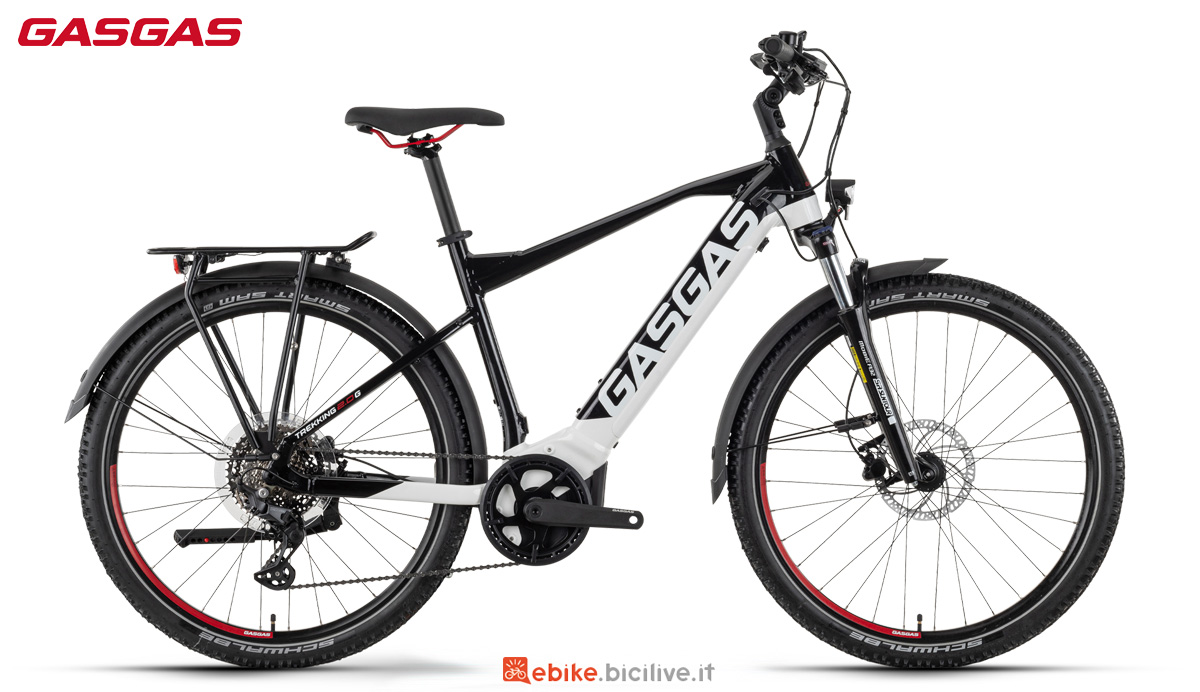 Una bicicletta elettrica GasGas G Trekking 2.0 dal catalogo 2022
