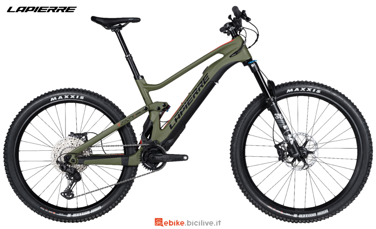 Una mountain bike elettrica biammortizzata Lapierre e-Zesty AM 9.2 X 2022