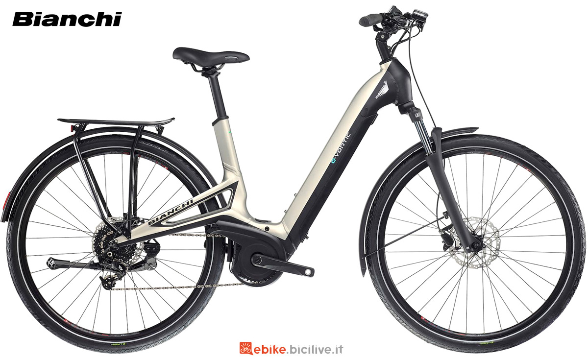 Bici a pedalata assistita per usao urbano Bianchi e-Vertic C-Type Deore 2023