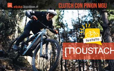 Foto di Claudio Riotti durante il test della emtb CLUTCH di Moustache.