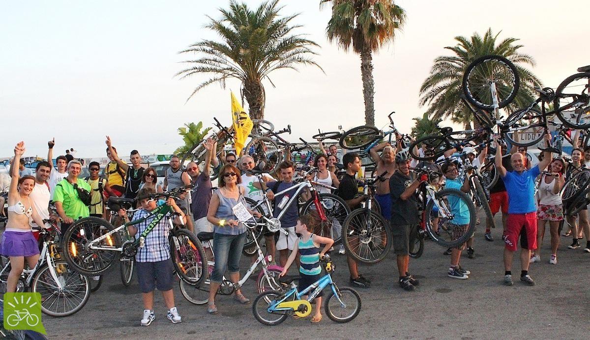 Ciclisti urbani entusiasti