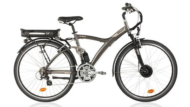 Una bicicletta elettrica a pedalata assistita B'Twin ORIGINAL 7 E