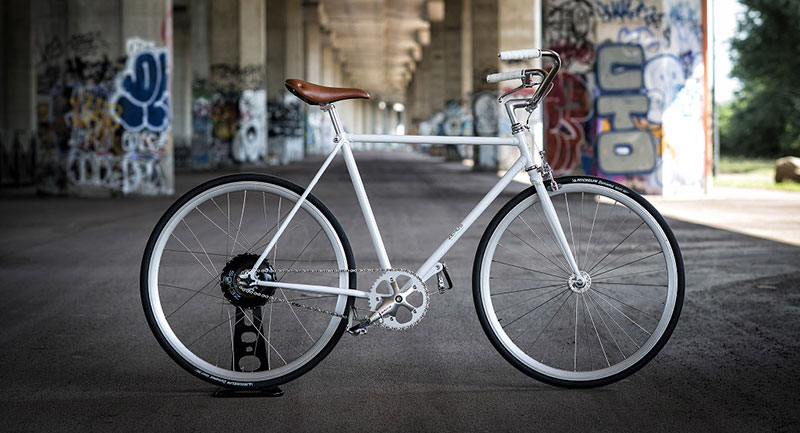 La foto di una bici elettrica con Bike+